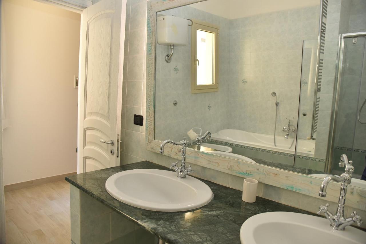 Ai Raggi Di Sole Bed & Breakfast Lecce Eksteriør bilde