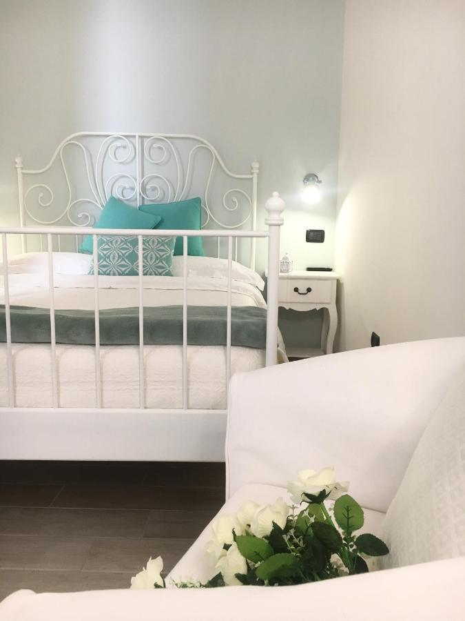 Ai Raggi Di Sole Bed & Breakfast Lecce Eksteriør bilde