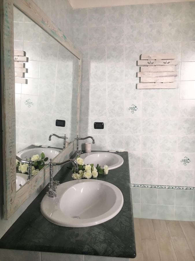 Ai Raggi Di Sole Bed & Breakfast Lecce Eksteriør bilde