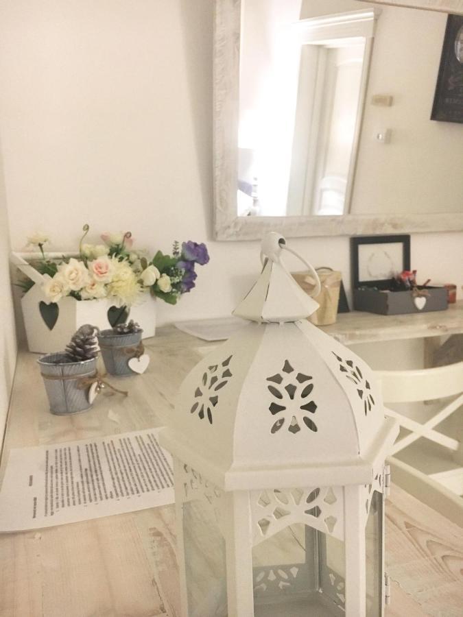 Ai Raggi Di Sole Bed & Breakfast Lecce Eksteriør bilde