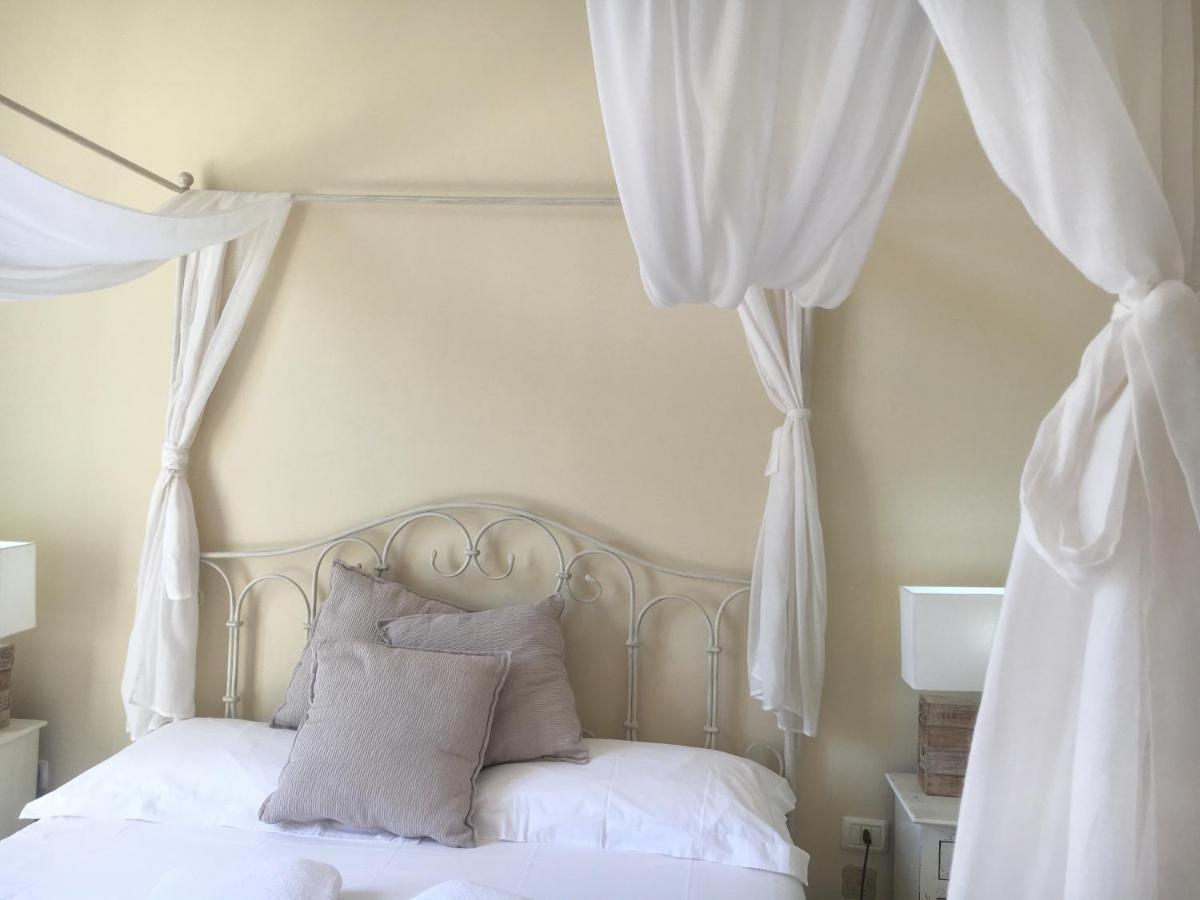 Ai Raggi Di Sole Bed & Breakfast Lecce Eksteriør bilde