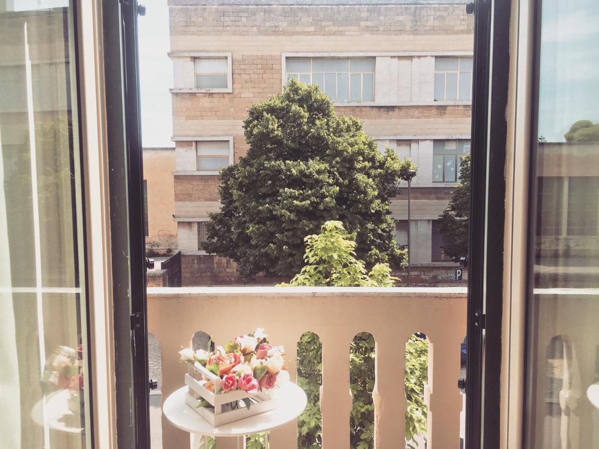 Ai Raggi Di Sole Bed & Breakfast Lecce Eksteriør bilde