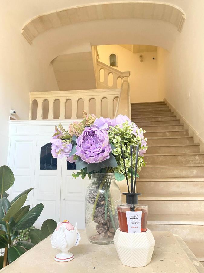 Ai Raggi Di Sole Bed & Breakfast Lecce Eksteriør bilde