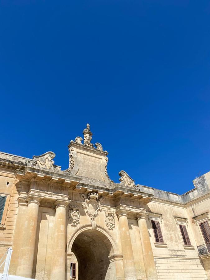 Ai Raggi Di Sole Bed & Breakfast Lecce Eksteriør bilde